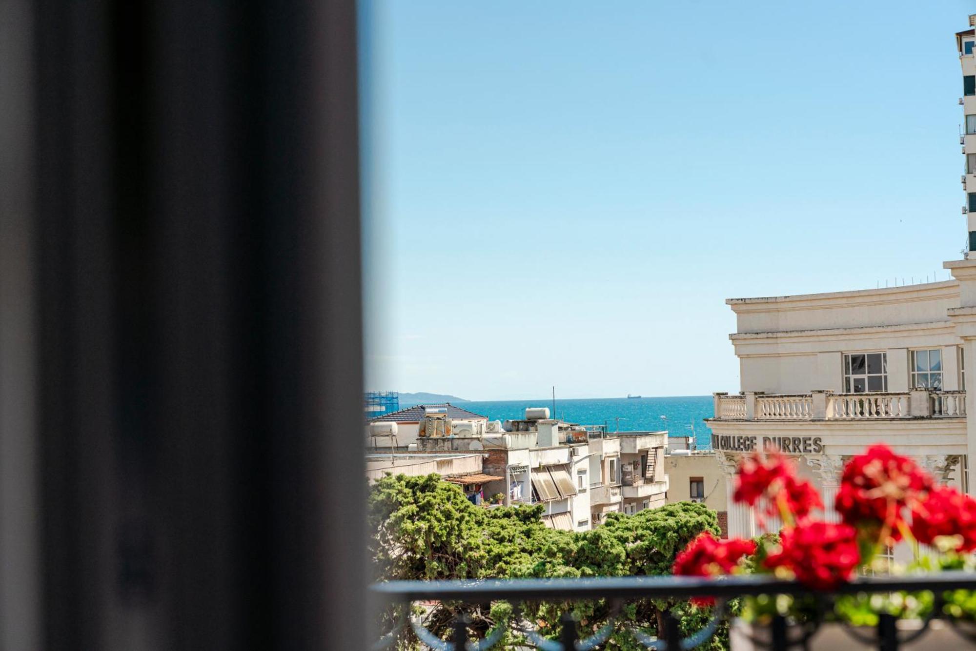 Art Gallery Boutique Hotel دراس المظهر الخارجي الصورة