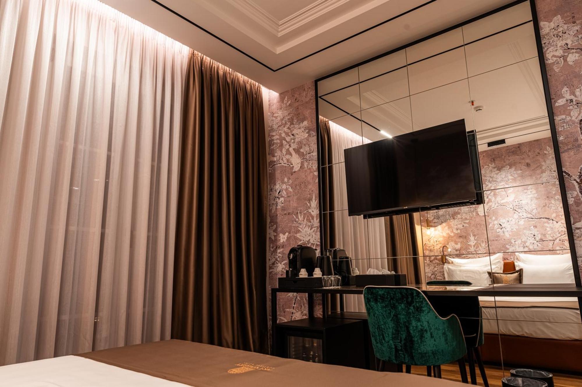 Art Gallery Boutique Hotel دراس المظهر الخارجي الصورة